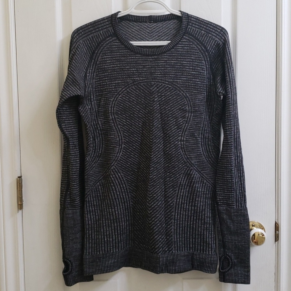 Lululemon longsleeve sweater